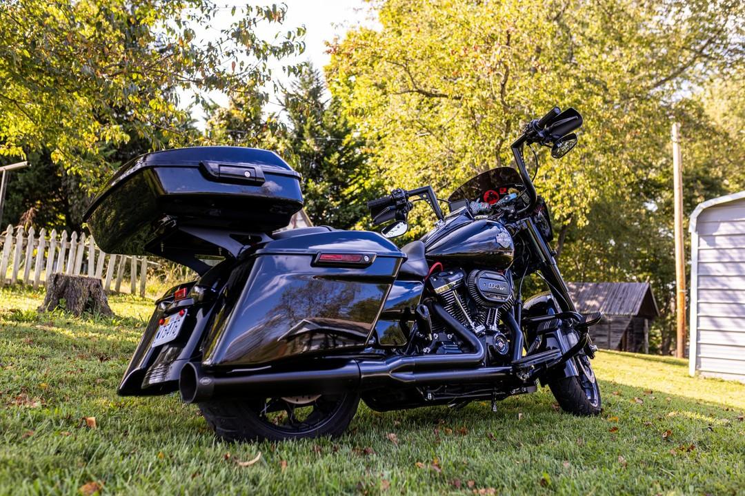 How To Choose Your Harley Trunk